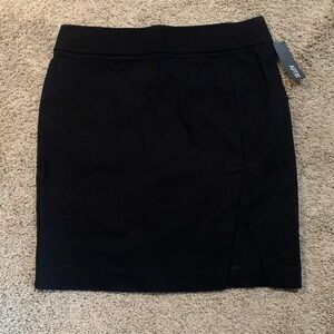 NWT Apt. 9 Black Skirt 16